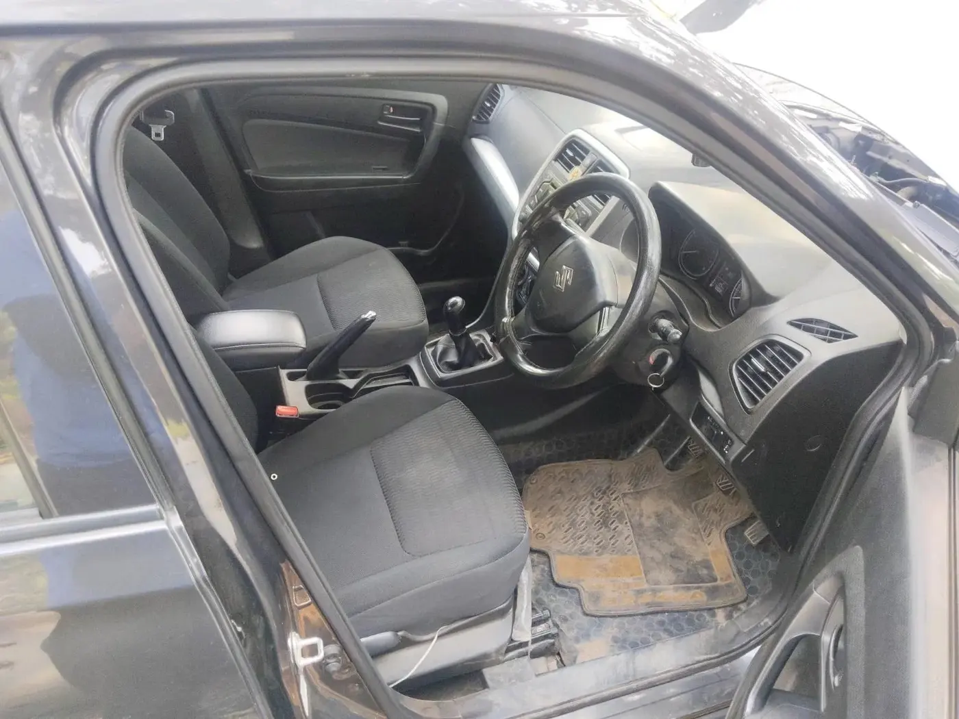 2021 Maruti Vitara Brezza LXI, Petrol, Manual, 71,000 km, interior