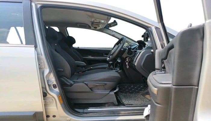 2017 Tata Hexa XMA 4X2 7 STR, Diesel, Automatic, 83,405 km, interior