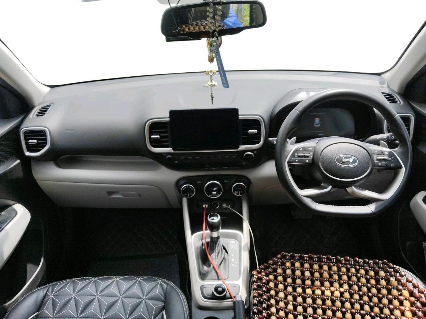 2023 Hyundai VENUE SX (O) 1.0 TURBO DCT, Petrol, Automatic, 28,847 km, interior
