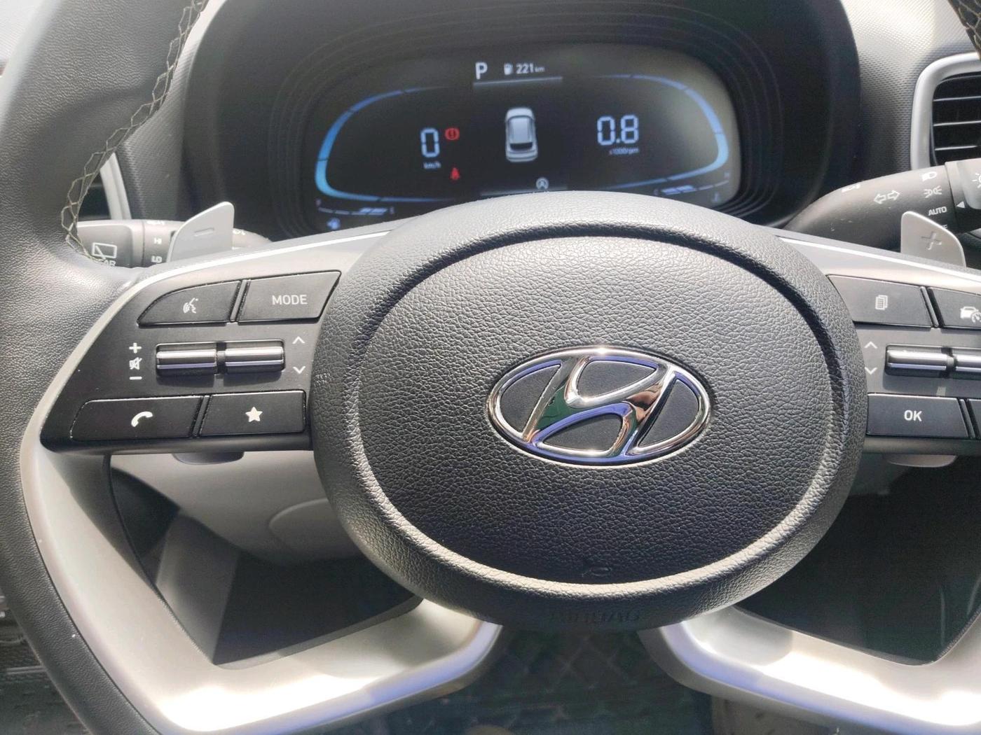 2023 Hyundai VENUE SX (O) 1.0 TURBO DCT, Petrol, Automatic, 28,847 km, interior
