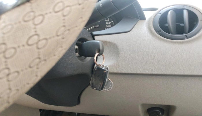 2011 Mahindra Verito D2 BS-III, Diesel, Manual, 67,185 km, interior