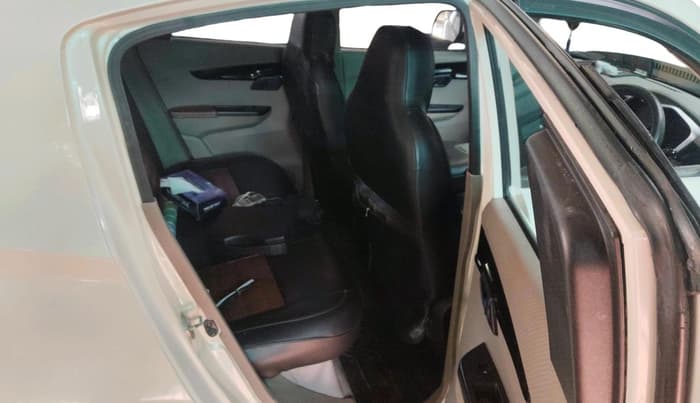 2016 Mahindra Kuv100 K6 6 STR, Petrol, Manual, 1,26,940 km, interior