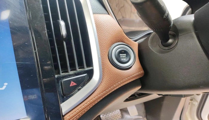 2020 MG HECTOR PLUS SHARP 1.5 PETROL TURBO DCT 6-STR, Petrol, Automatic, 42,209 km, interior