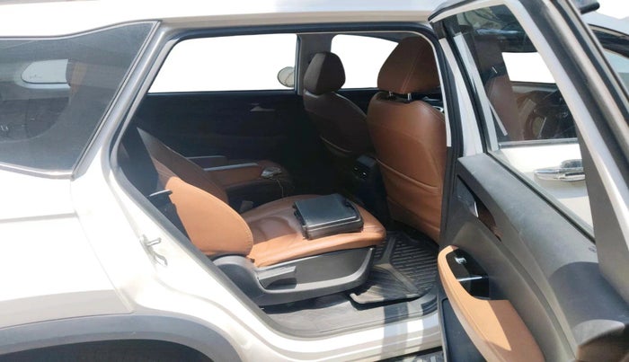 2020 MG HECTOR PLUS SHARP 1.5 PETROL TURBO DCT 6-STR, Petrol, Automatic, 42,209 km, interior