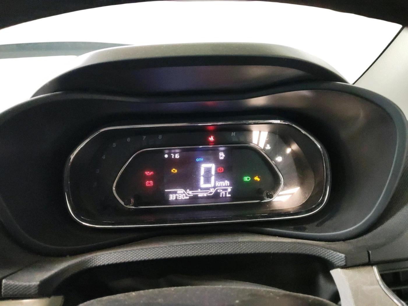 2023 Tata NEXON XZ PLUS PETROL, CNG, Manual, 33,730 km, interior