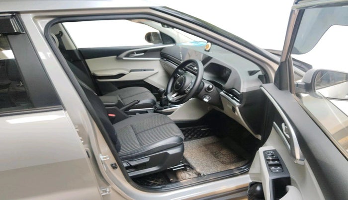 2023 KIA CARENS  PRESTIGE 1.5 TURBO PETROL IMT 7 STR , Petrol, Manual, 12,619 km, interior