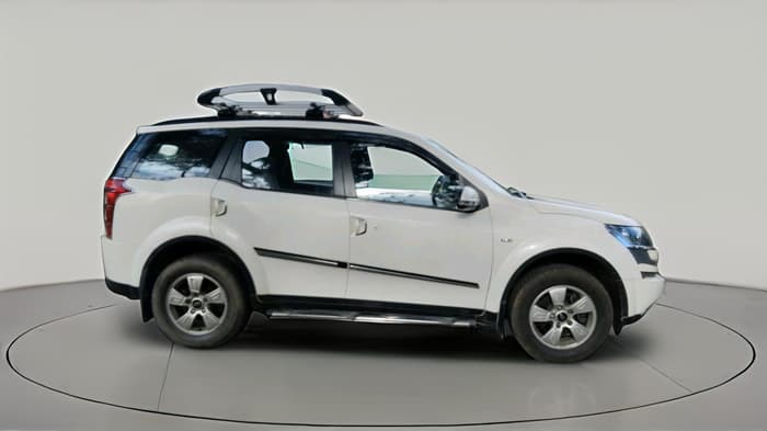 2013 Mahindra XUV500 W8, Diesel, Manual, 1,20,941 km, exterior