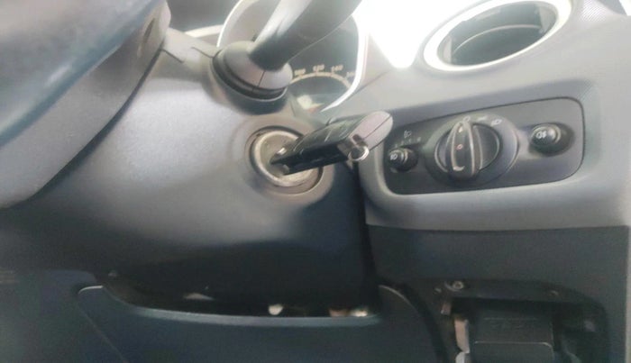 2012 Ford Fiesta TITANIUM DIESEL, Diesel, Manual, 2,00,596 km, interior