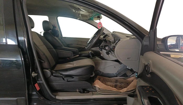 2016 Mahindra NUVOSPORT N8 AMT, Diesel, Automatic, 1,09,135 km, interior