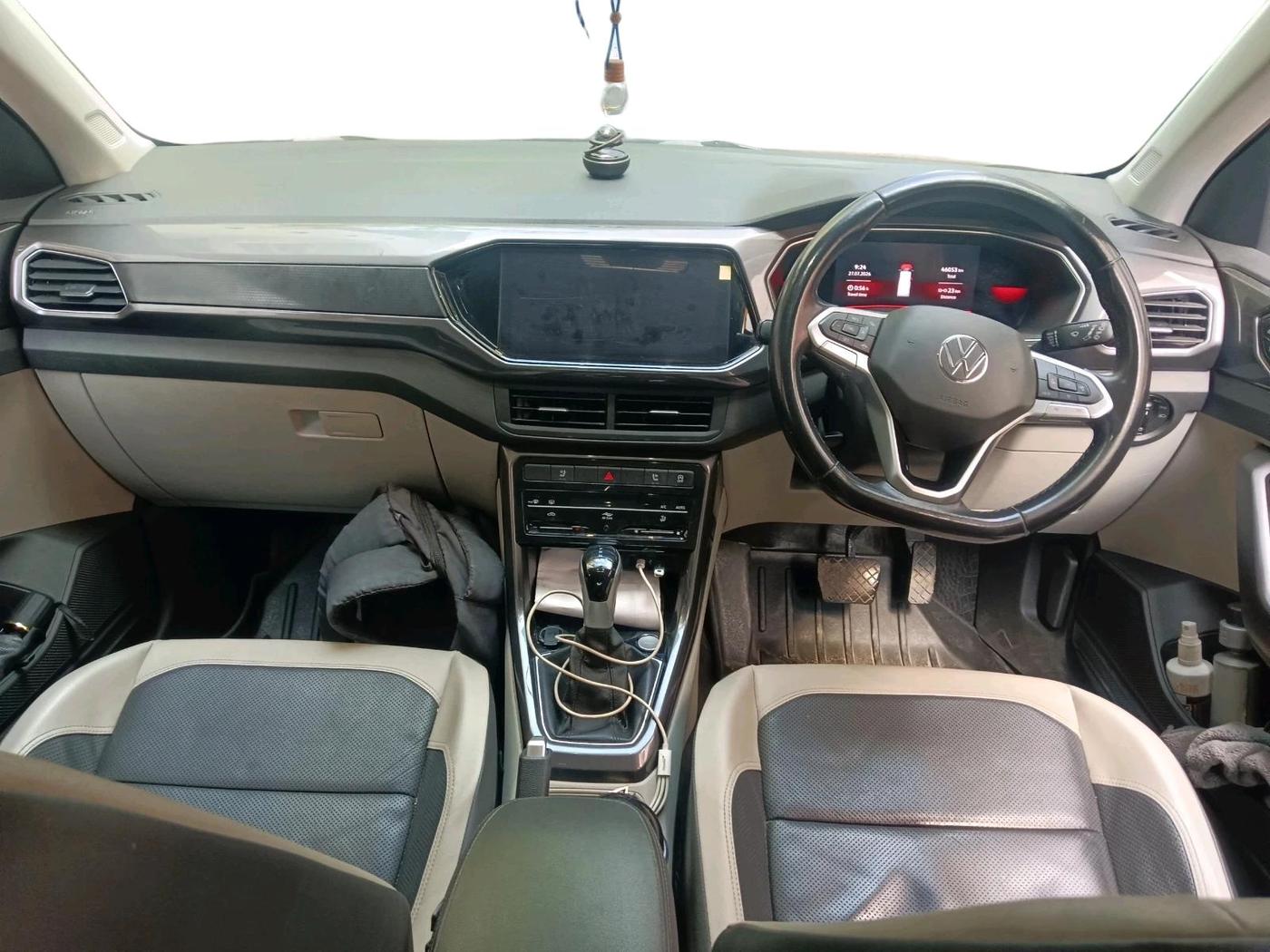 2022 Volkswagen TAIGUN TOPLINE 1.0 TSI AT, Petrol, Automatic, 46,053 km, interior