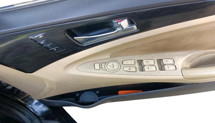 2011 Hyundai Sonata 2.4 GDI AT, Petrol, Automatic, 66,036 km, interior