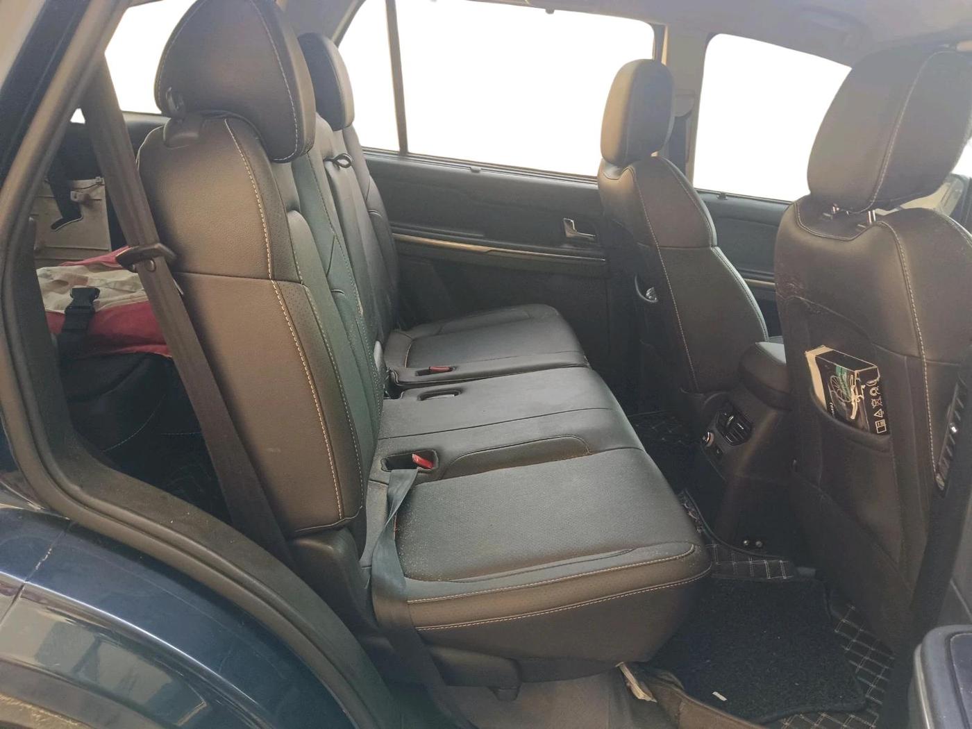 2018 Tata Hexa XT 4X2 7 STR, Diesel, Manual, 1,48,443 km, interior