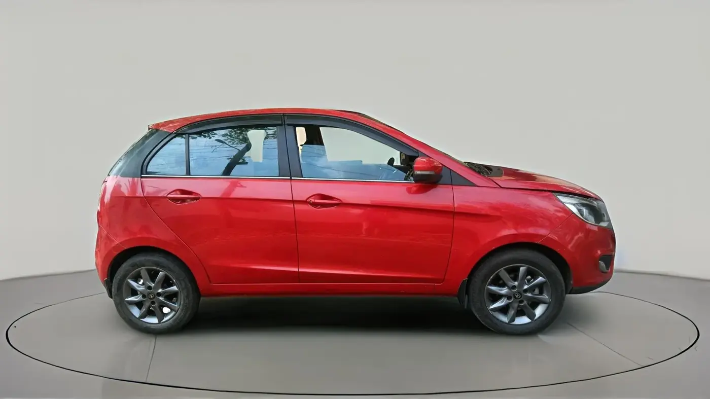2015 Tata Bolt XT REVOTRON, Petrol, Manual, 1,08,531 km, exterior