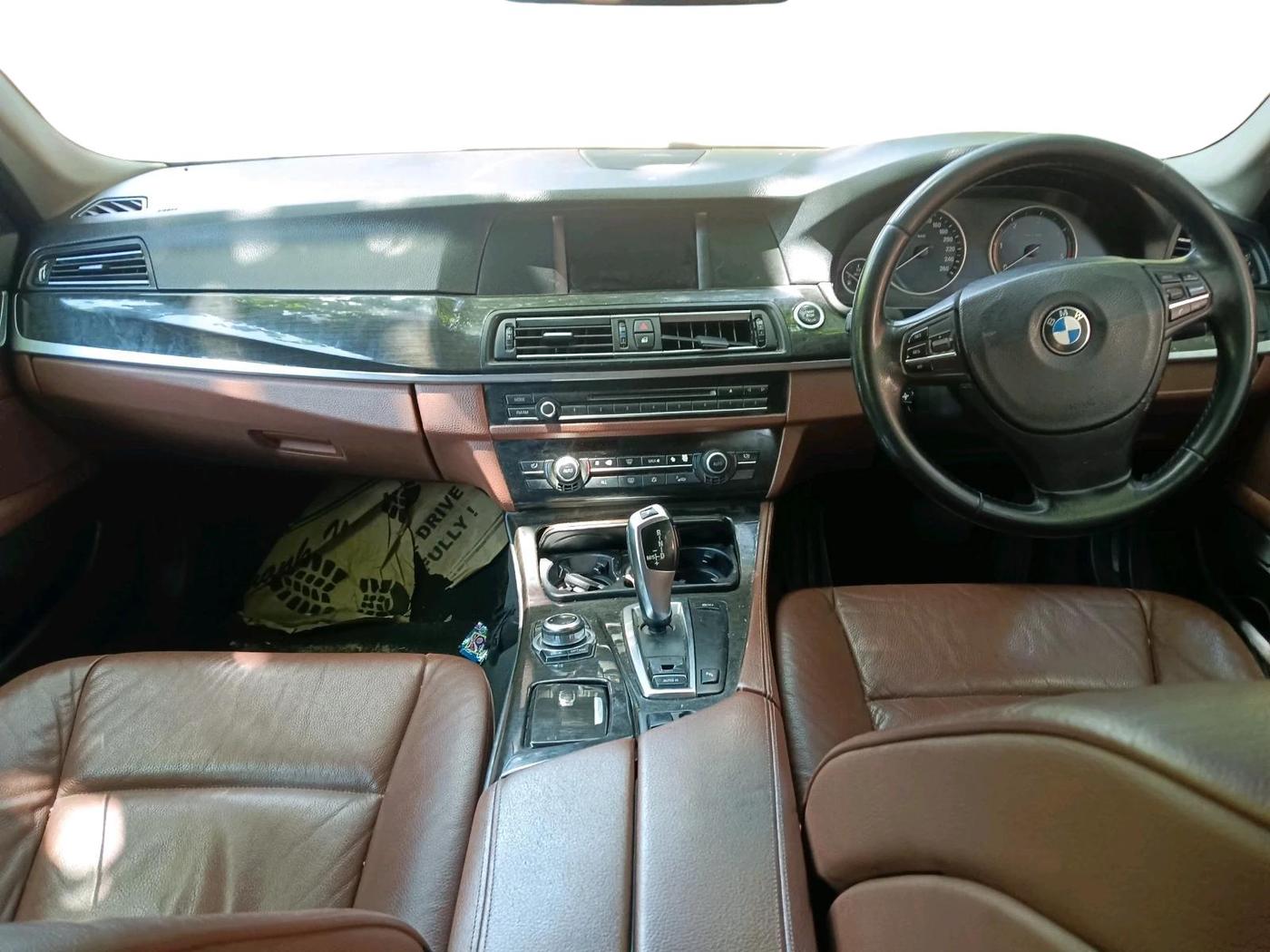 2011 BMW 5 Series 525D 3.0, Diesel, Automatic, 1,54,004 km, interior