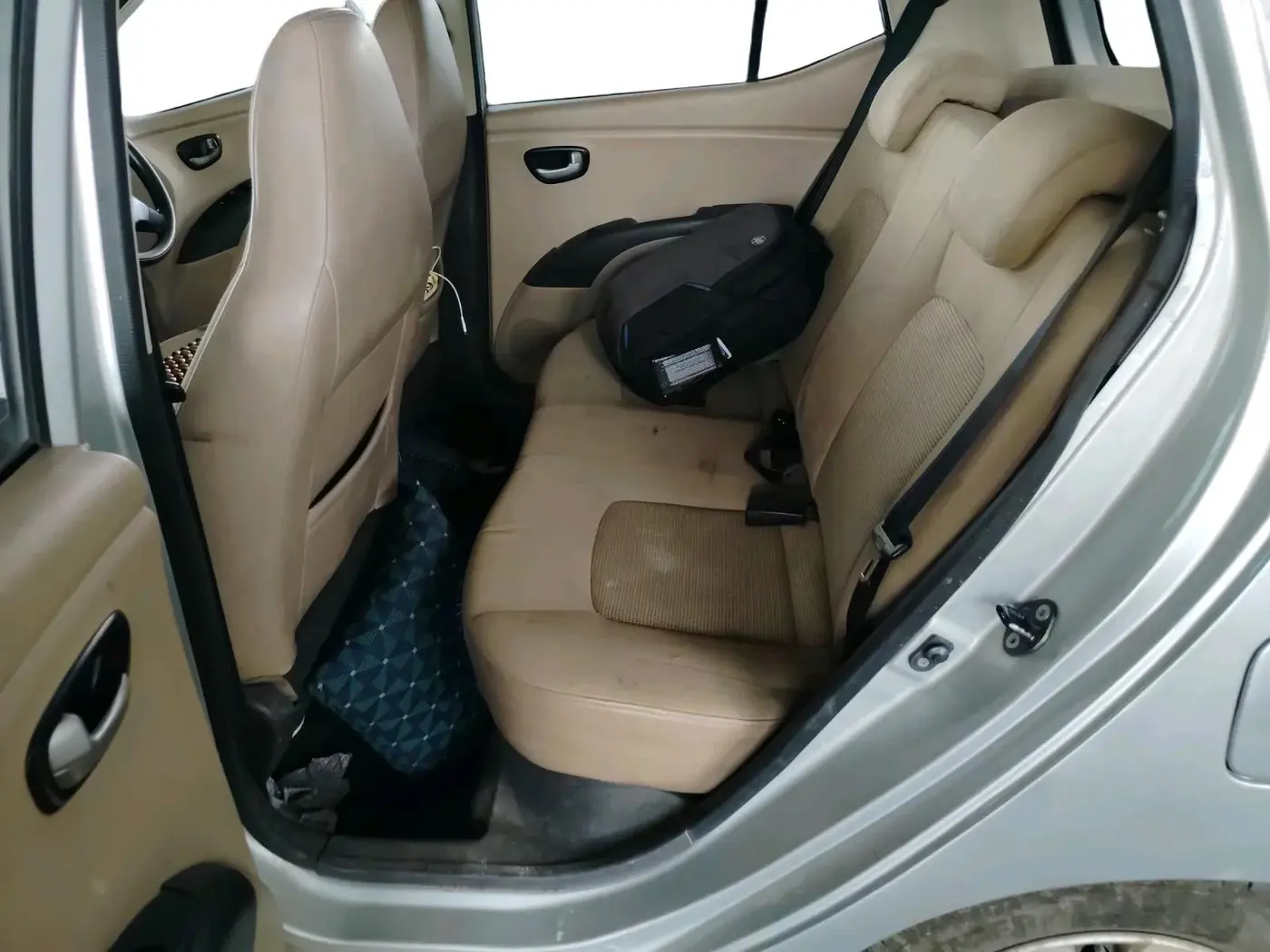 2010 Hyundai i10 SPORTZ 1.2 AT, Petrol, Automatic, 1,08,863 km, interior