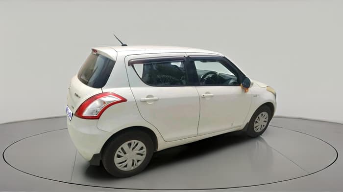 2015 Maruti Swift VXI, Petrol, Manual, 37,060 km, exterior
