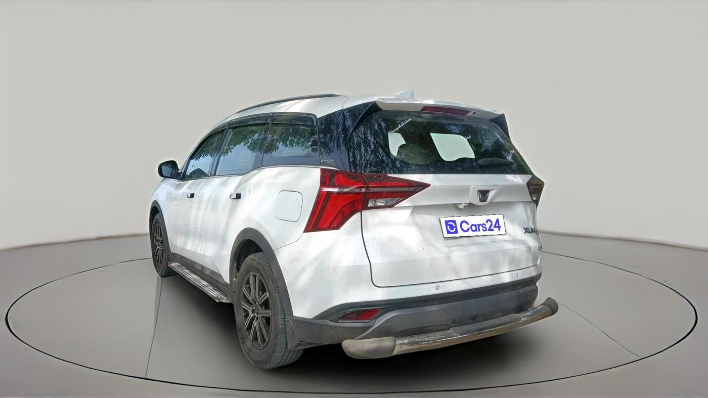 2023 Mahindra XUV700 AX 7 LUXURY P AT 7 STR, Petrol, Automatic, 57,985 km, exterior