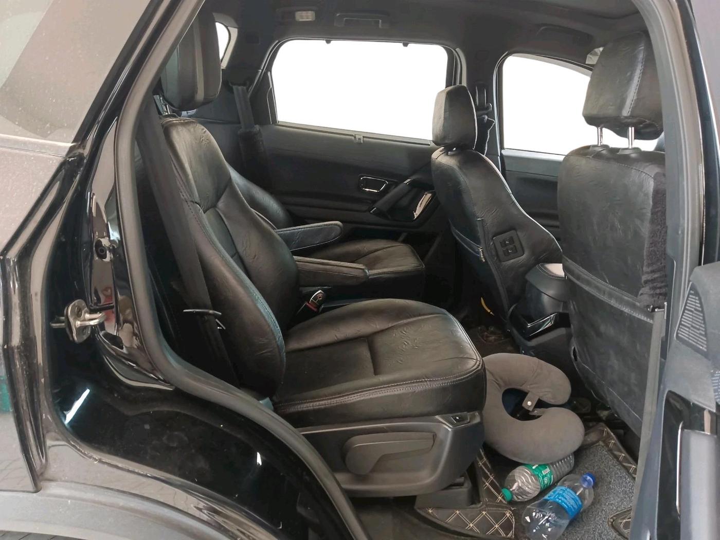 2024 Tata Safari ACCOMPLISHED PLUS DARK EDITION, Diesel, Manual, 44,043 km, interior
