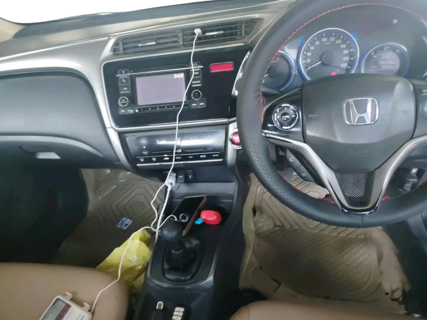 2014 Honda City 1.5L I-DTEC VX, Diesel, Manual, 96,306 km, interior