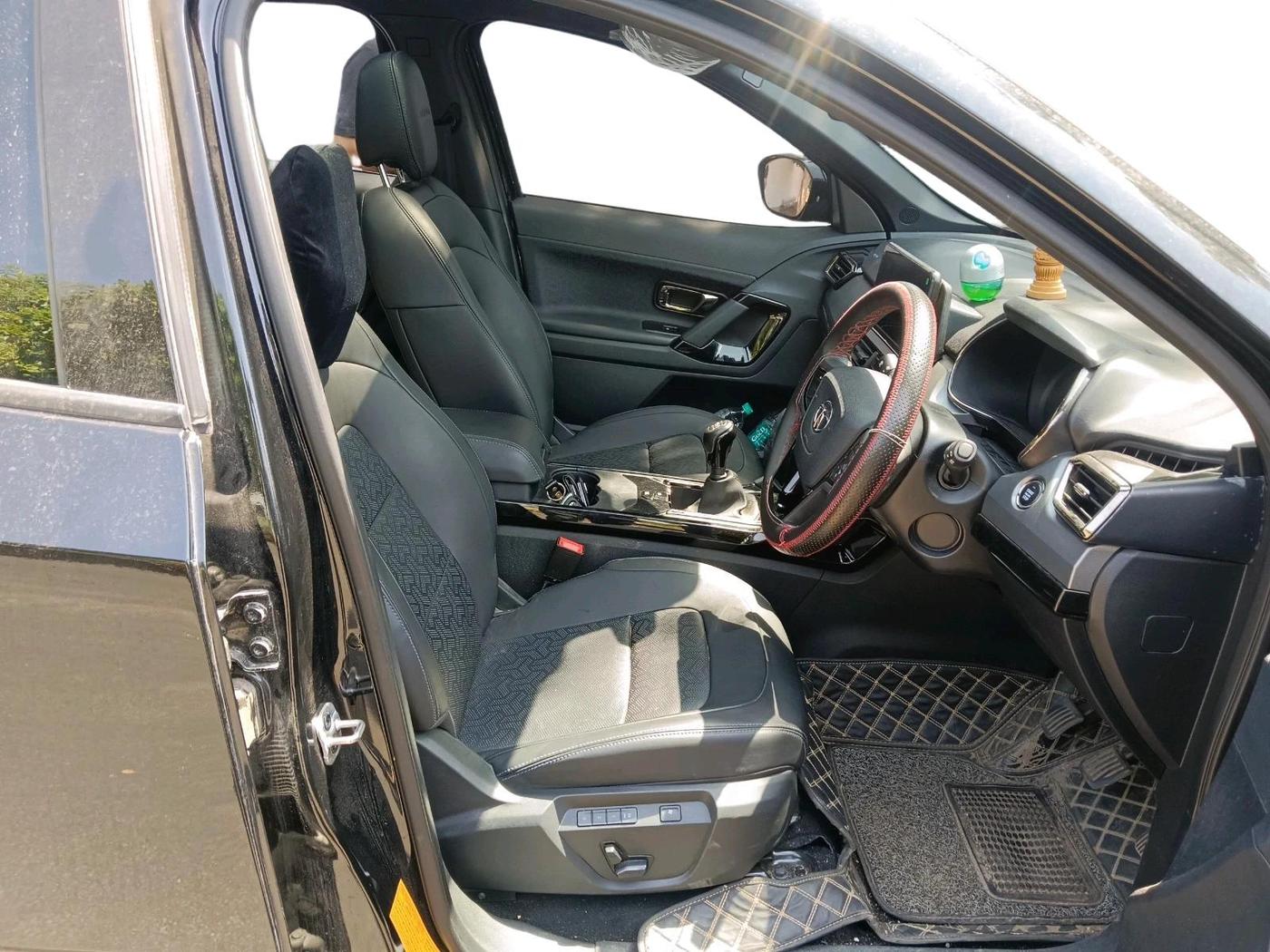 2023 Tata Harrier XZ PLUS 2.0L DARK EDITION, Diesel, Manual, 34,074 km, interior
