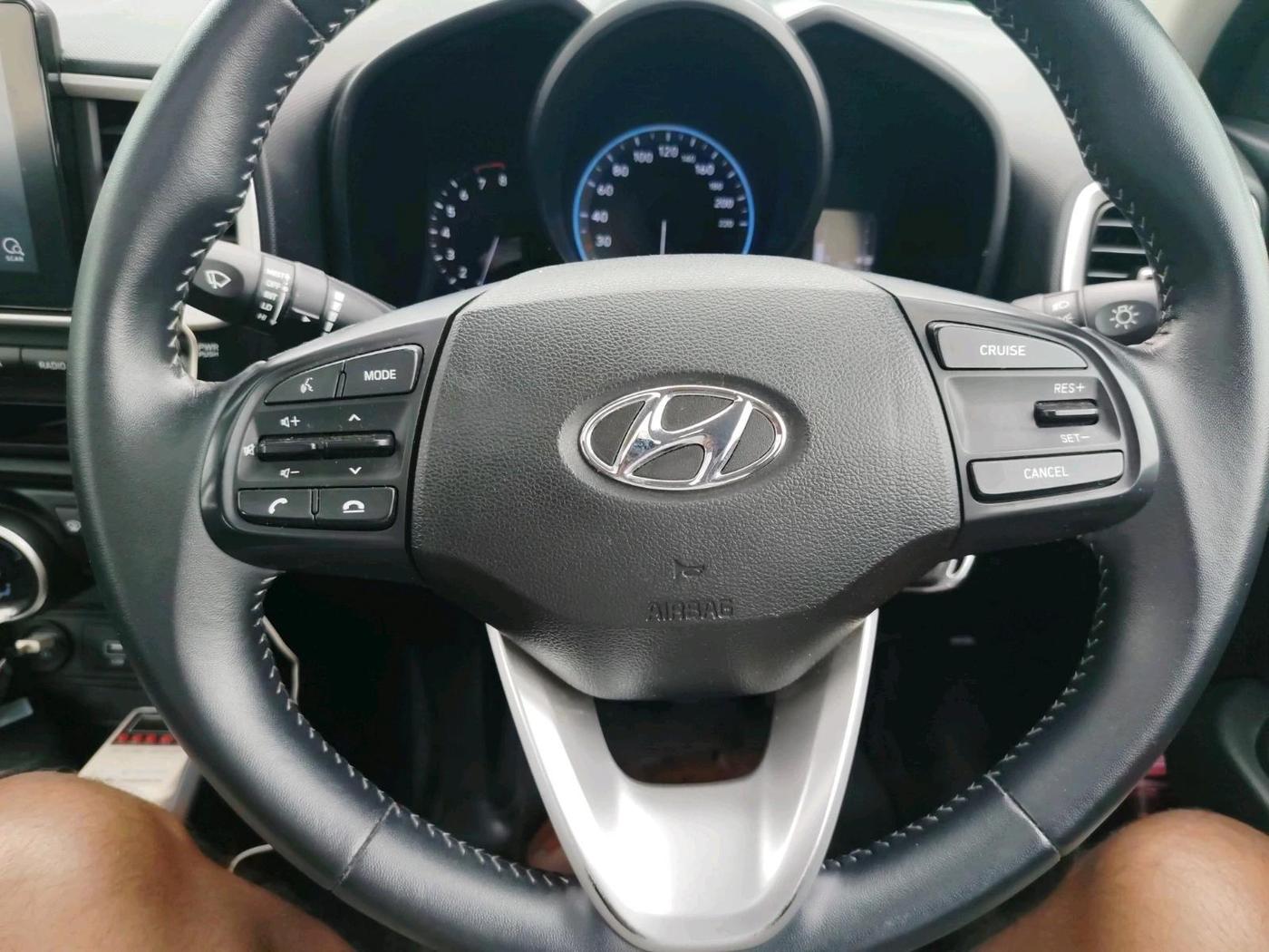 2021 Hyundai VENUE SX 1.0 TURBO, Petrol, Manual, 60,100 km, interior