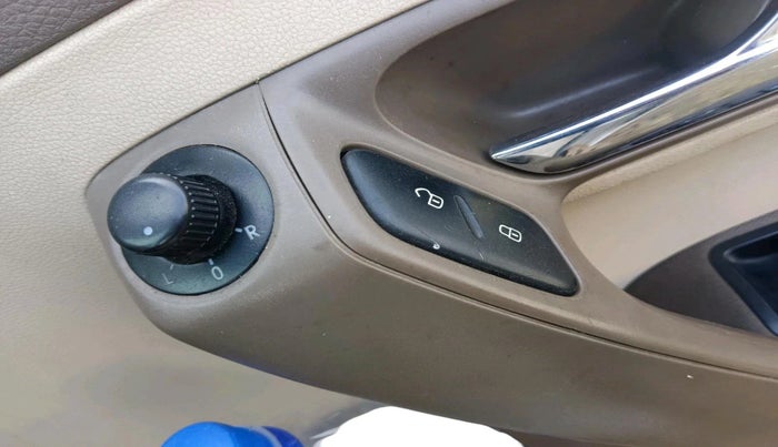 2015 Skoda Rapid 1.5 TDI CR ELEGANCE AT, Diesel, Automatic, 1,51,606 km, interior