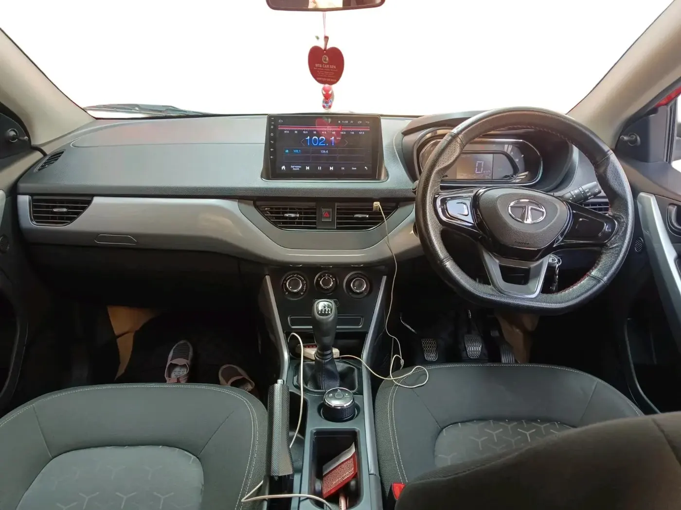 2020 Tata NEXON XE PETROL, Petrol, Manual, 54,973 km, interior