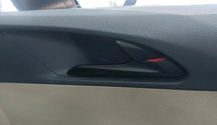 2019 Mahindra MARAZZO M2 7STR, Diesel, Manual, 1,31,904 km, interior