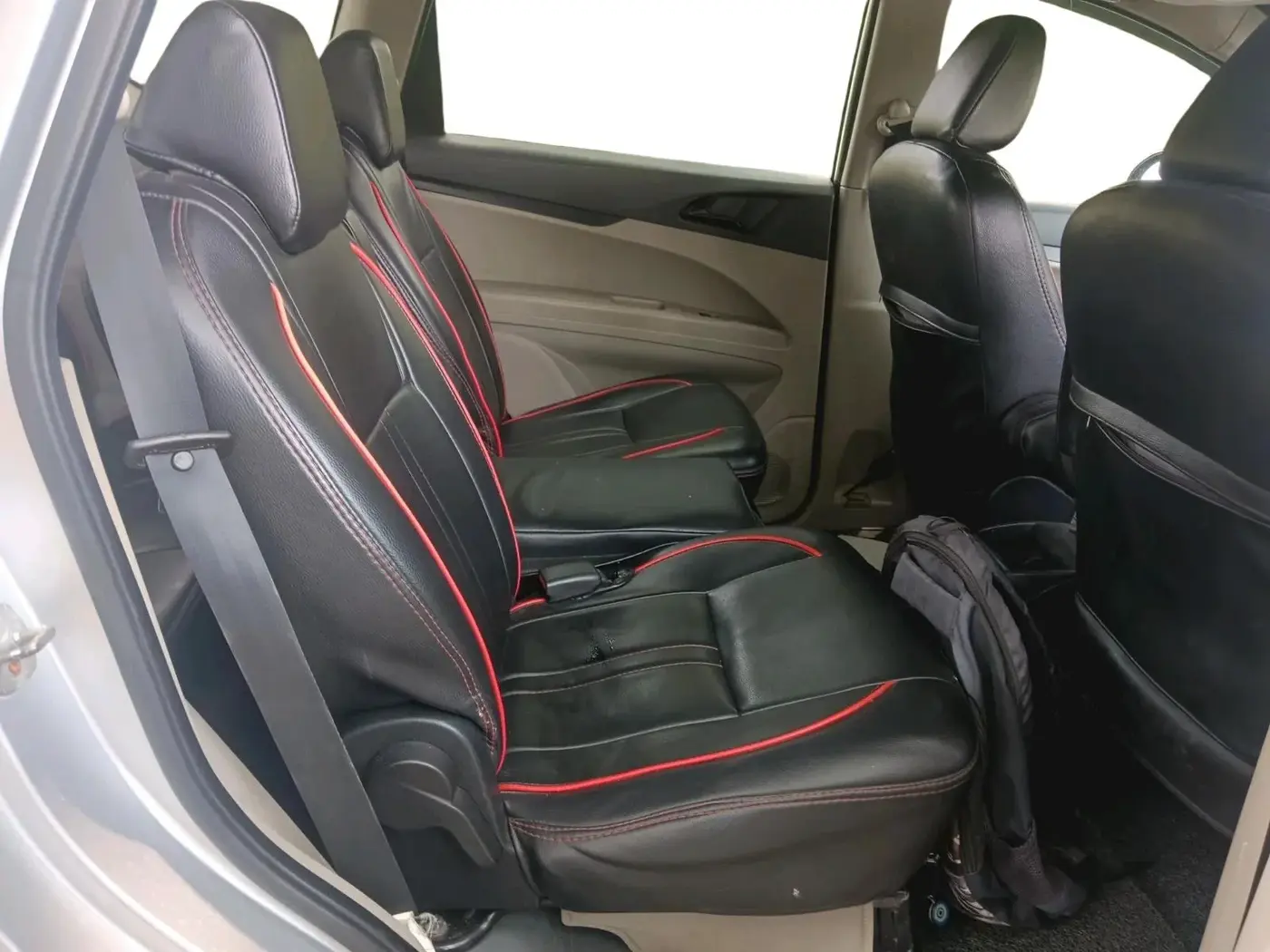 2019 Mahindra MARAZZO M2 7STR, Diesel, Manual, 1,31,904 km, interior