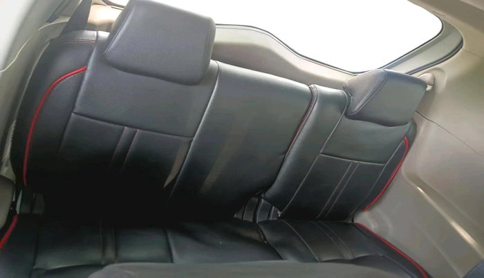 2019 Mahindra MARAZZO M2 7STR, Diesel, Manual, 1,31,904 km, interior