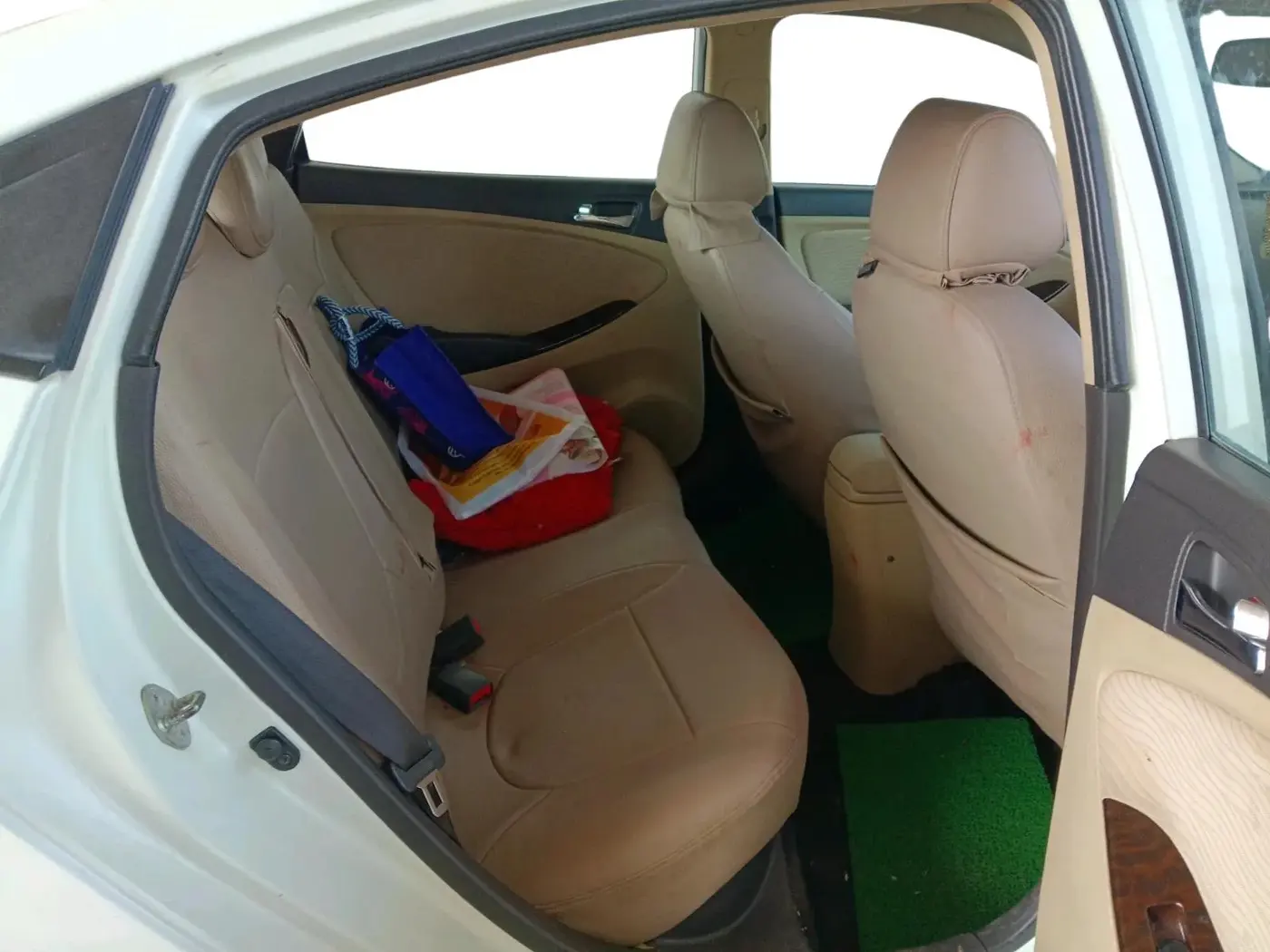 2013 Hyundai Verna FLUIDIC 1.6 CRDI SX, Diesel, Manual, 84,516 km, interior