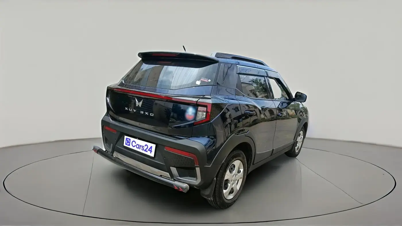 2025 Mahindra XUV 3XO MX2 Pro 1.2 L TCMPFI AT, Petrol, Automatic, 6,031 km, exterior