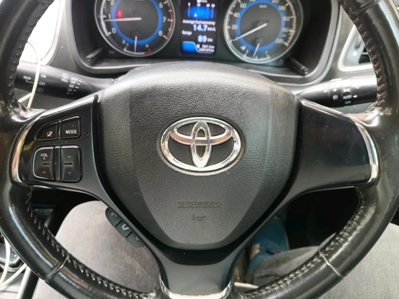 2019 Toyota Glanza V, Petrol, Manual, 1,09,147 km, interior