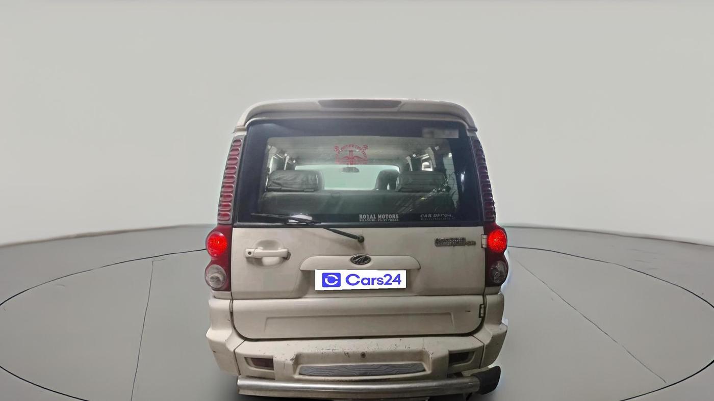 2013 Mahindra Scorpio SLE, Diesel, Manual, 2,52,128 km, exterior