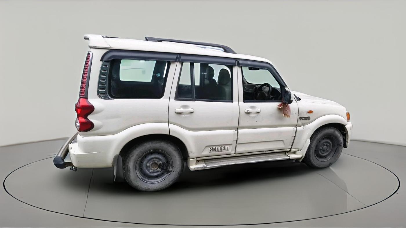2013 Mahindra Scorpio SLE, Diesel, Manual, 2,52,128 km, exterior