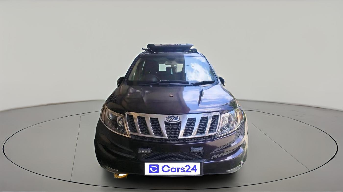 2014 Mahindra XUV500 W8, Diesel, Manual, 3,56,433 km, exterior