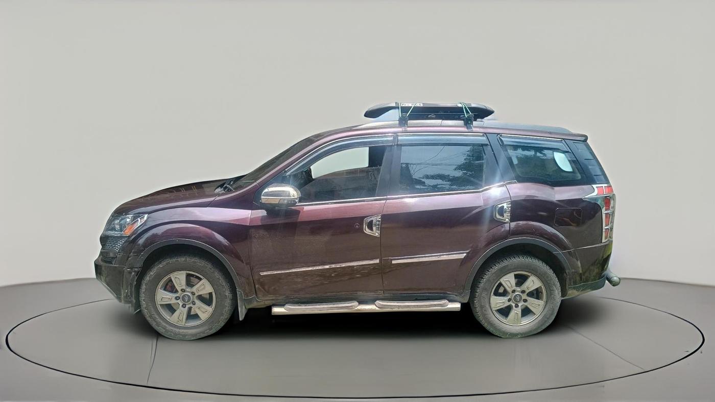2014 Mahindra XUV500 W8, Diesel, Manual, 3,56,433 km, exterior