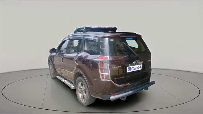 2014 Mahindra XUV500 W8, Diesel, Manual, 3,56,433 km, exterior