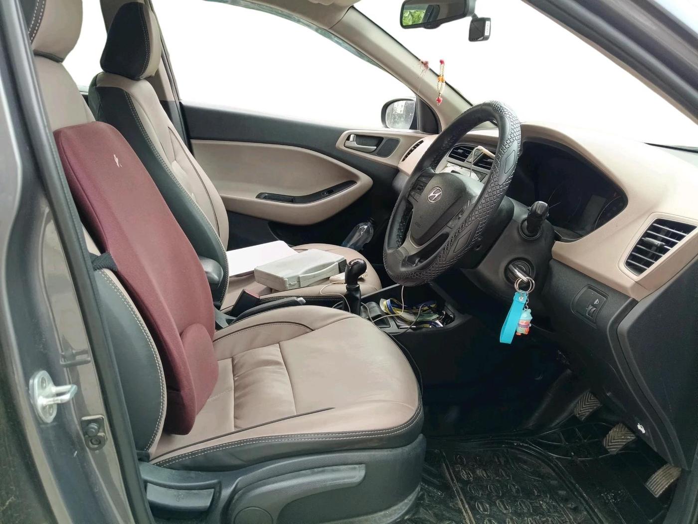 2016 Hyundai Elite i20 SPORTZ 1.2, Petrol, Manual, 65,835 km, interior