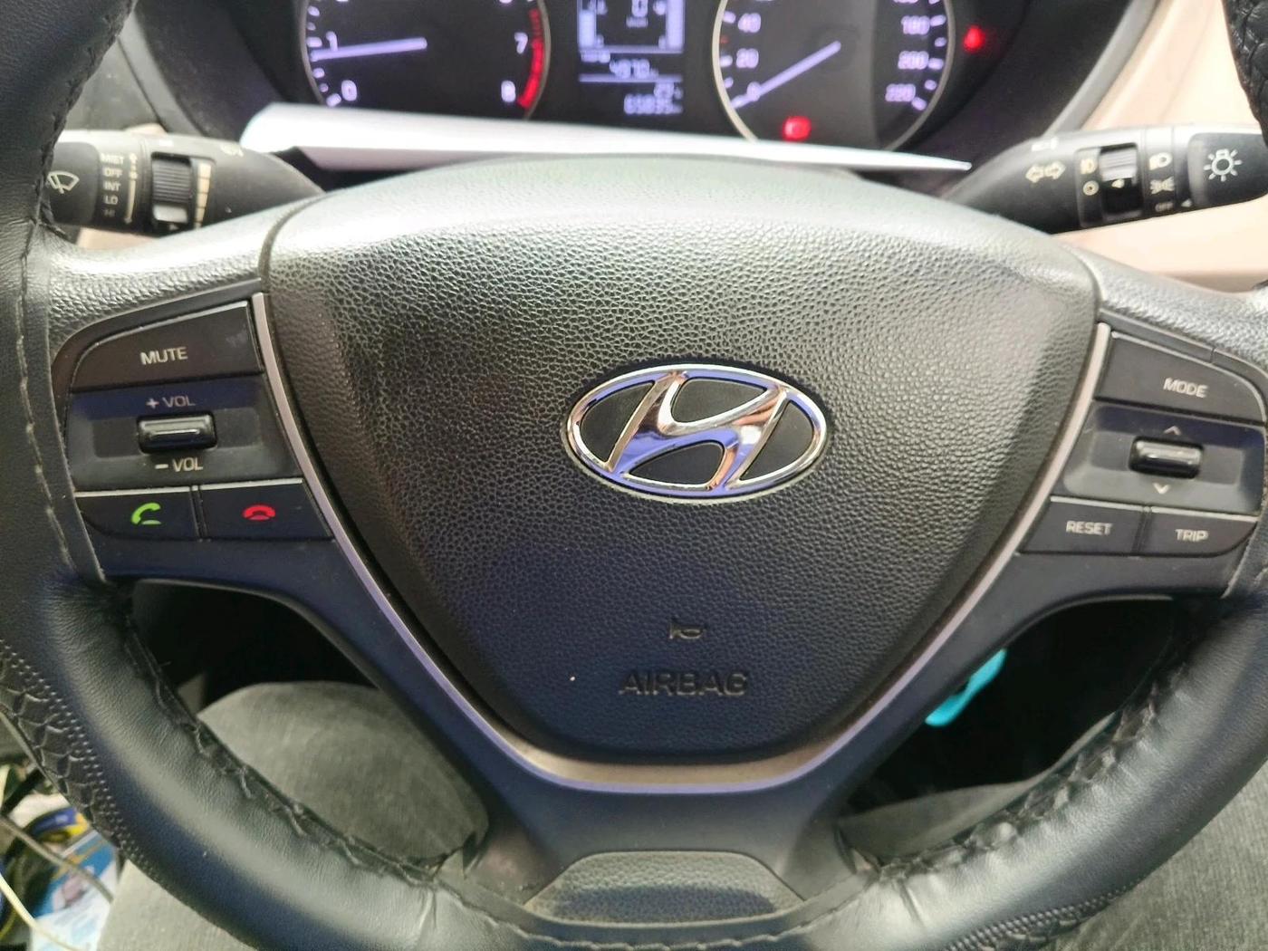 2016 Hyundai Elite i20 SPORTZ 1.2, Petrol, Manual, 65,835 km, interior