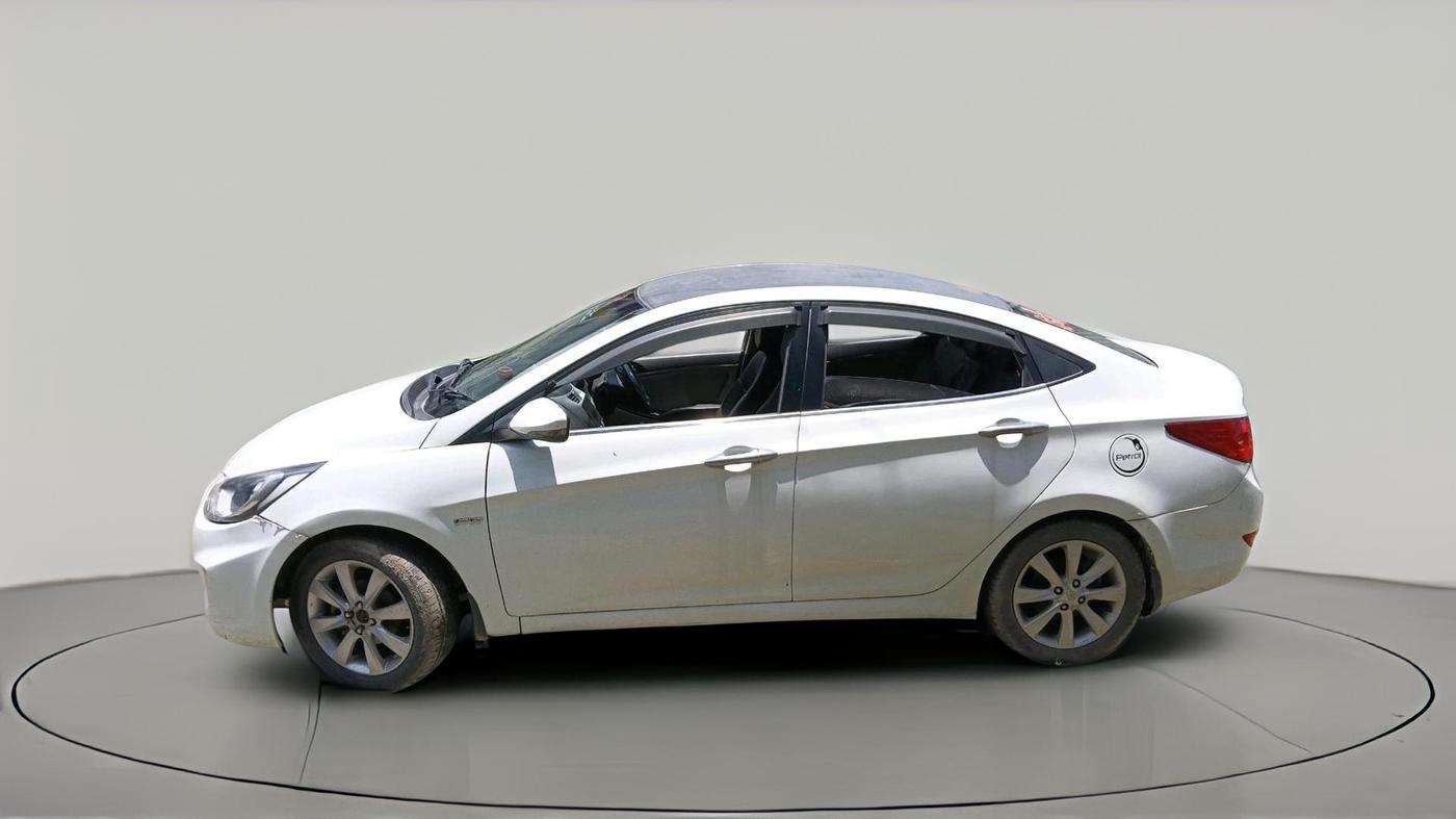 2012 Hyundai Verna FLUIDIC 1.6 VTVT SX, Petrol, Manual, 86,430 km, exterior