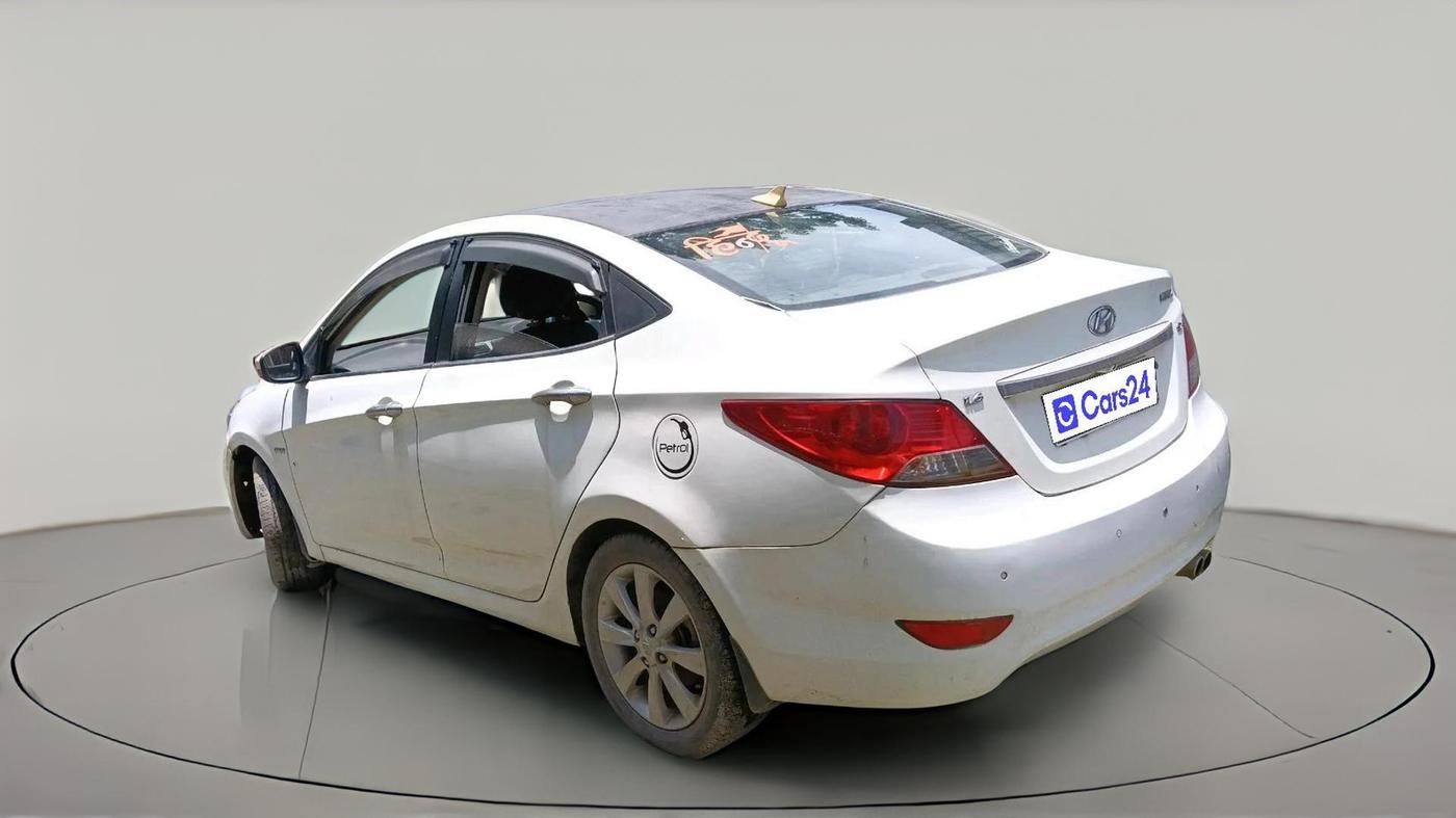 2012 Hyundai Verna FLUIDIC 1.6 VTVT SX, Petrol, Manual, 86,430 km, exterior