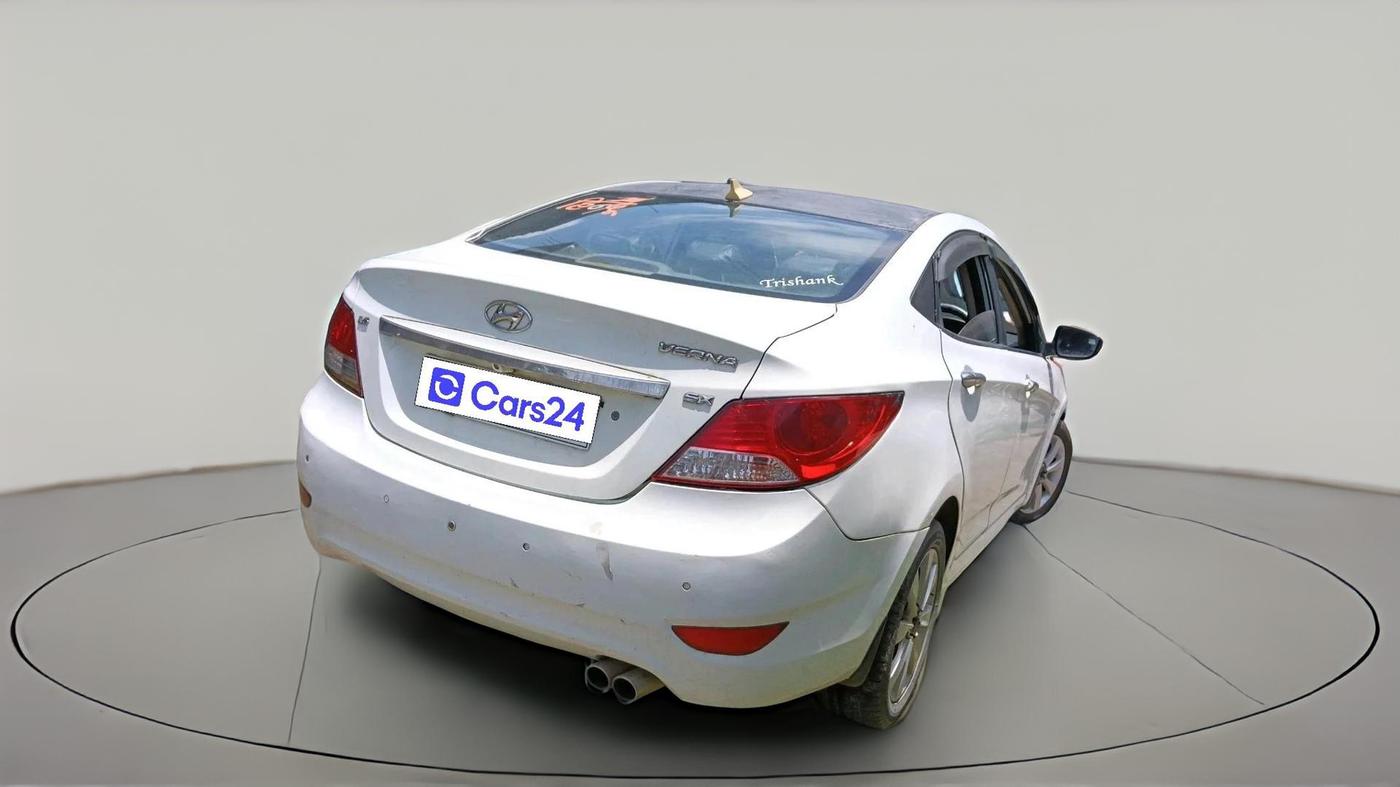 2012 Hyundai Verna FLUIDIC 1.6 VTVT SX, Petrol, Manual, 86,430 km, exterior