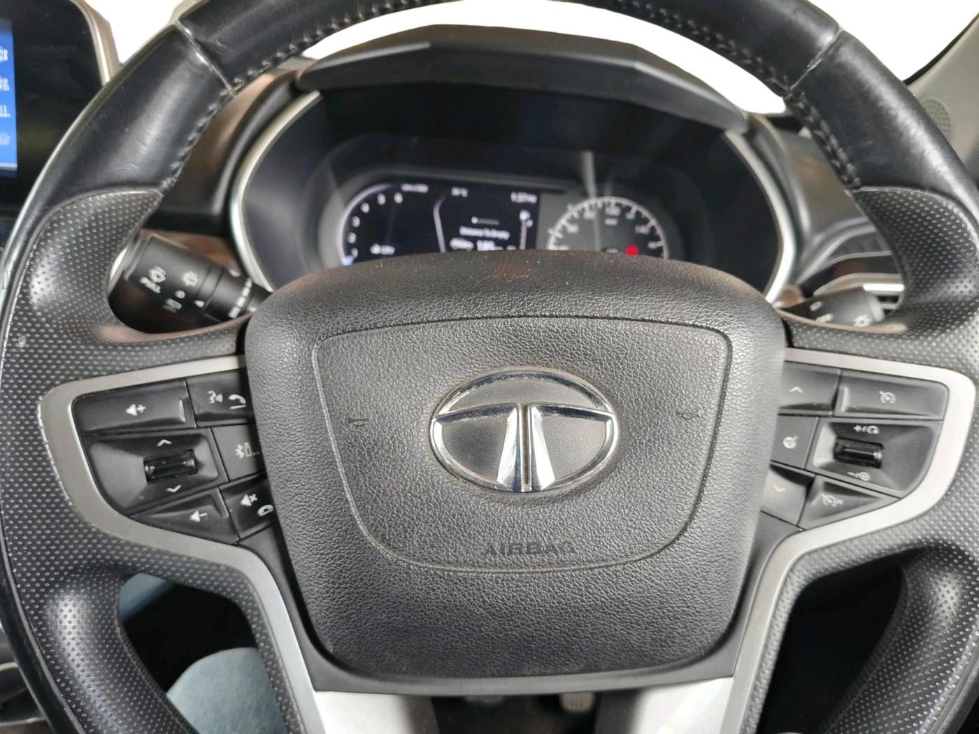 2019 Tata Harrier XZ 2.0L, Diesel, Manual, 70,525 km, interior