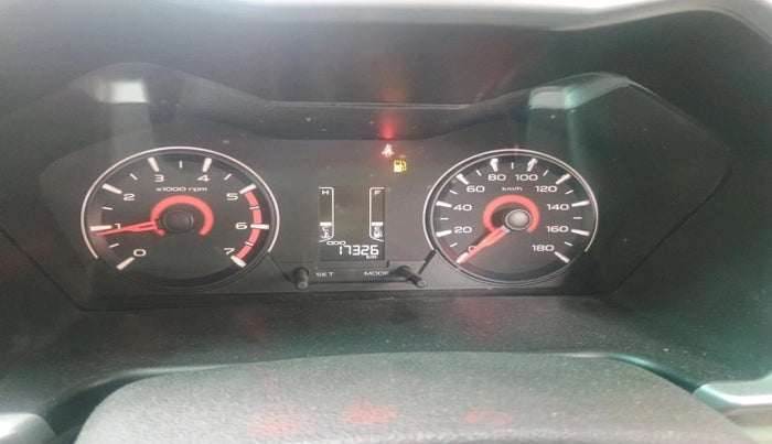 2016 Mahindra Kuv100 K4 6 STR, Petrol, Manual, 17,326 km, interior