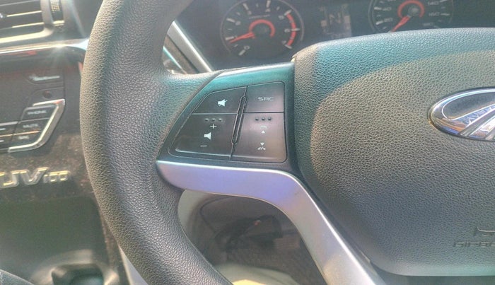 2016 Mahindra Kuv100 K4 6 STR, Petrol, Manual, 17,326 km, interior