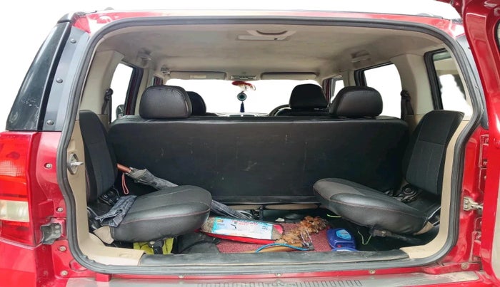 2019 Mahindra TUV300 T8, Diesel, Manual, 41,871 km, exterior