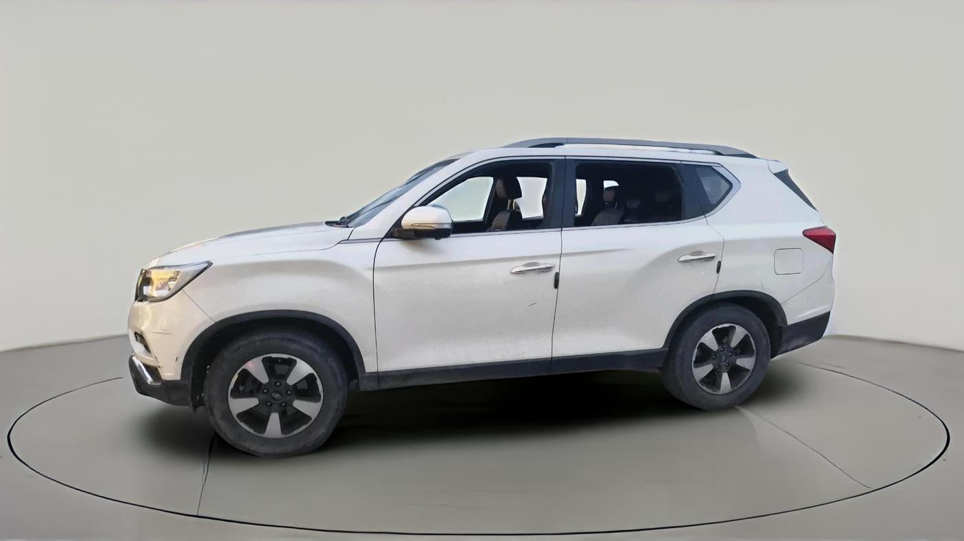 2021 Mahindra ALTURAS G4 4WD AT, Diesel, Automatic, 1,17,306 km, exterior