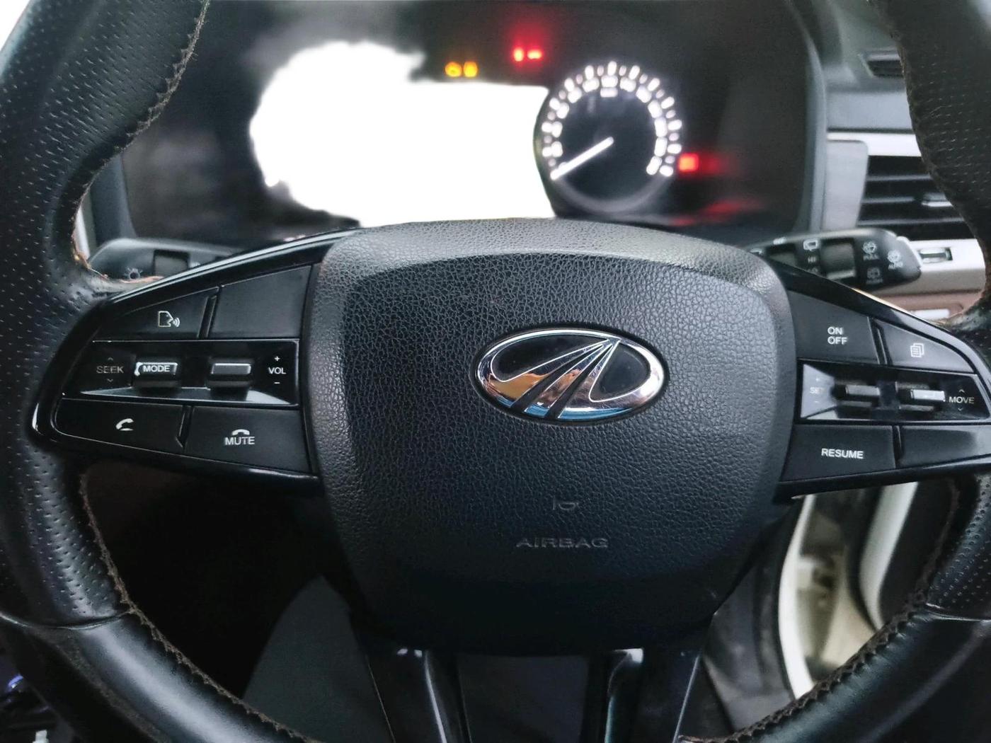 2021 Mahindra ALTURAS G4 4WD AT, Diesel, Automatic, 1,17,306 km, interior