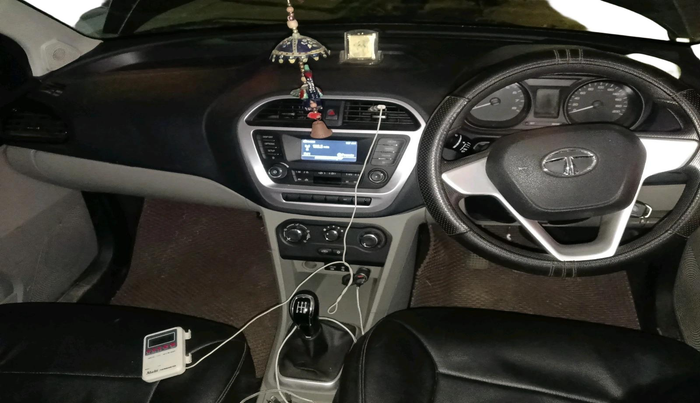 2017 Tata Tiago XT PETROL, Petrol, Manual, 16,551 km, interior